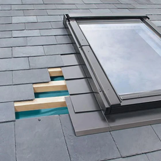 Fakro FPU-V Max 08 - 134x118cm